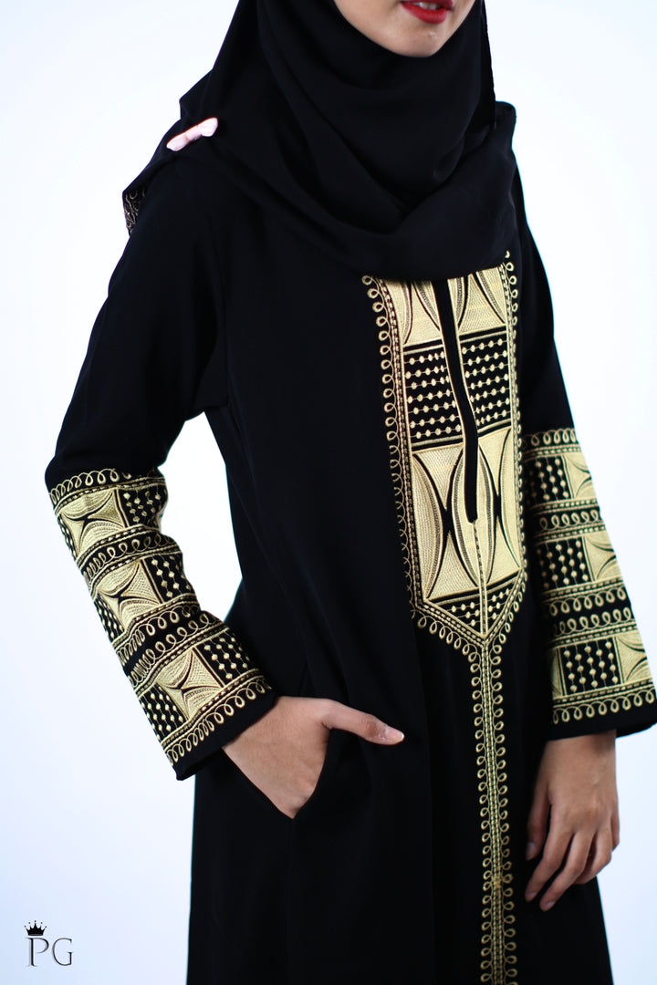 Mia Abaya