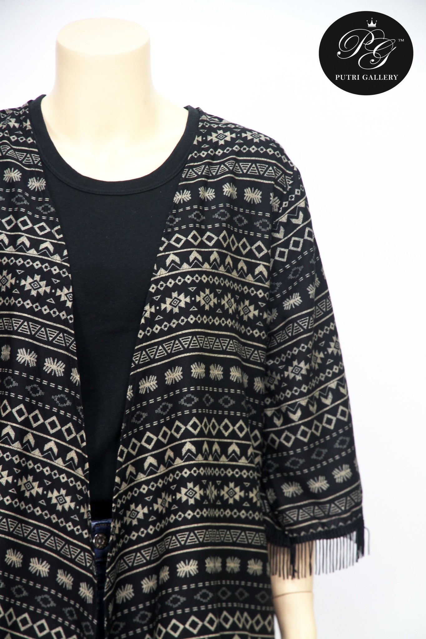 Argyle Cardigan Fringe-Short length (Black)
