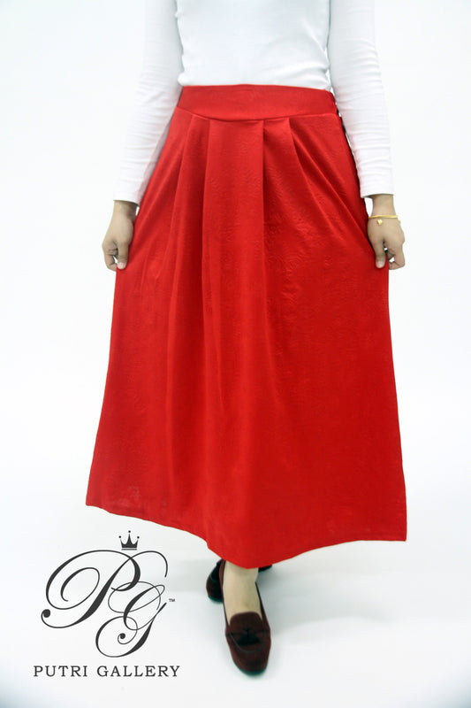 Jessy in Red