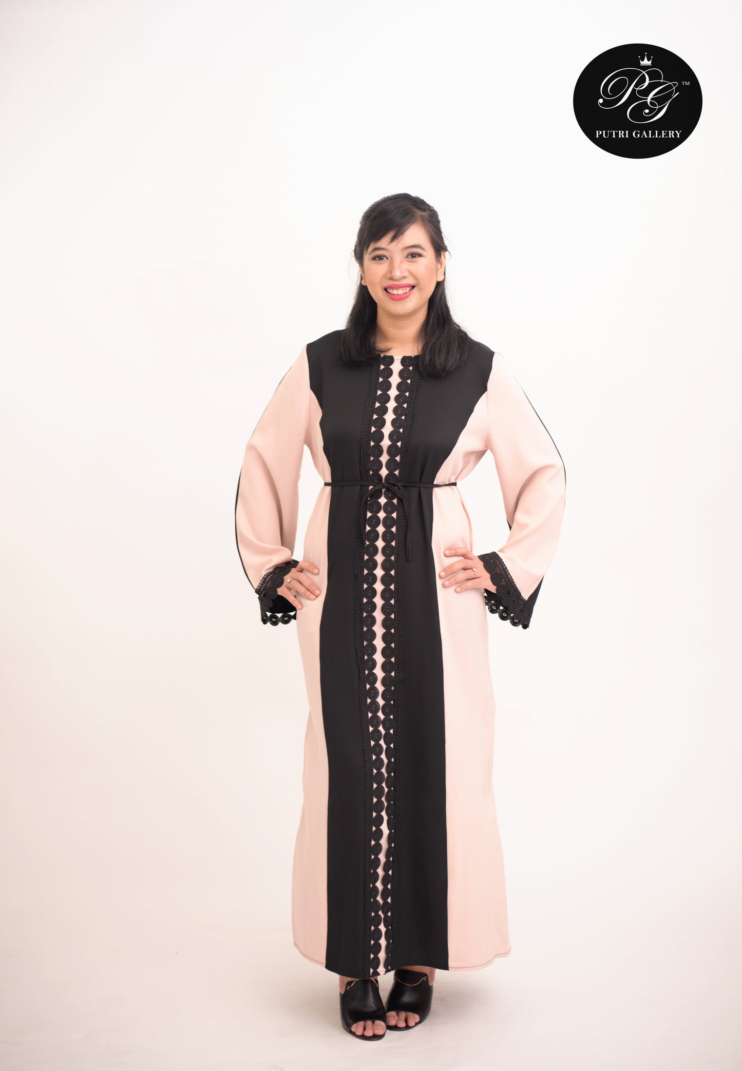 *New* Lisa Dubai Abaya (Pre-Order)
